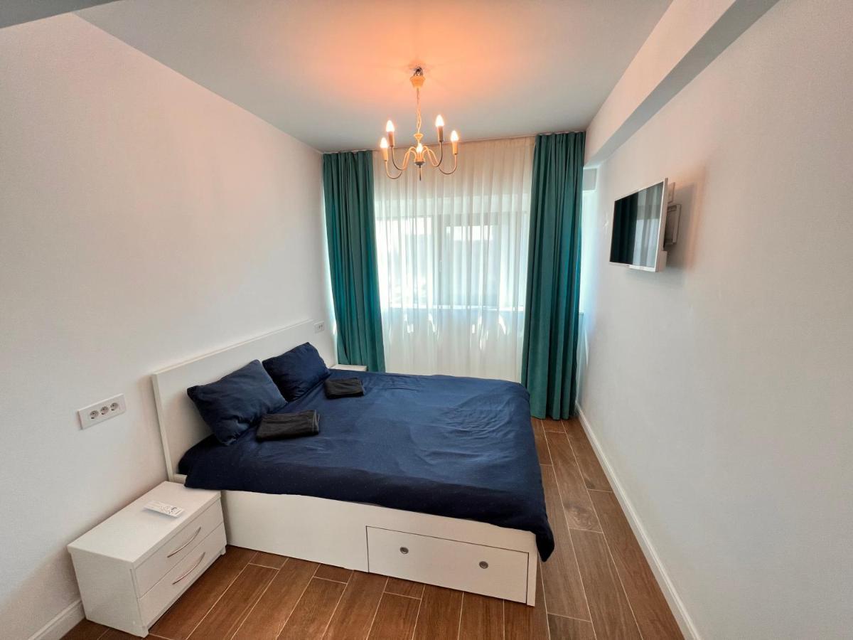 Central Metropolitan Bright 2 Яш Екстериор снимка